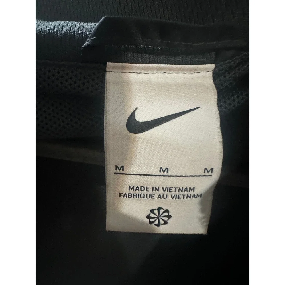Nike windbreaker black